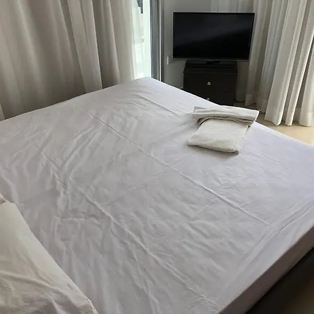 2 Bedrooms With Wifi At 3 Km Away From The Beach Pégeia